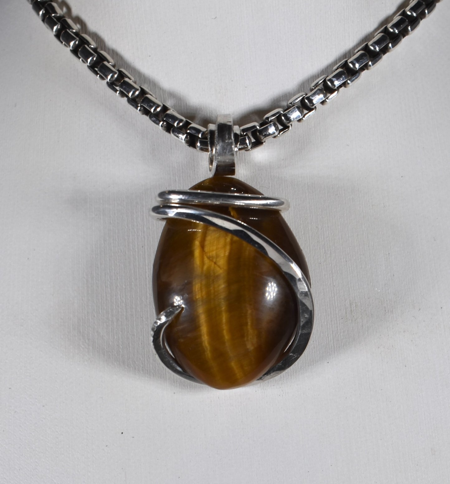 Tiger Eye Pendant Necklace 925 Sterling Silver