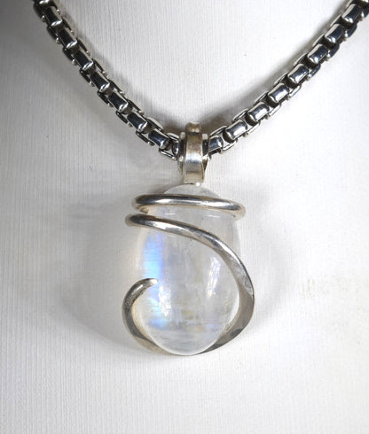 Rainbow Moonstone Pendant Necklace 925 Sterling Silver