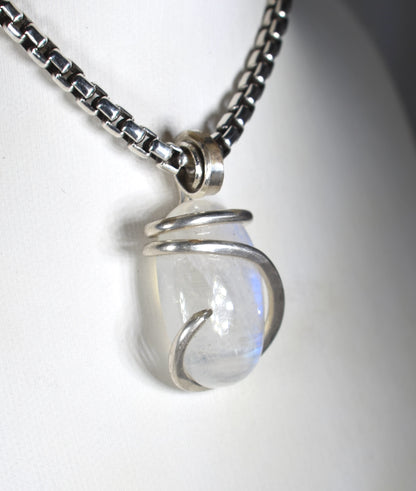 Rainbow Moonstone Pendant Necklace 925 Sterling Silver